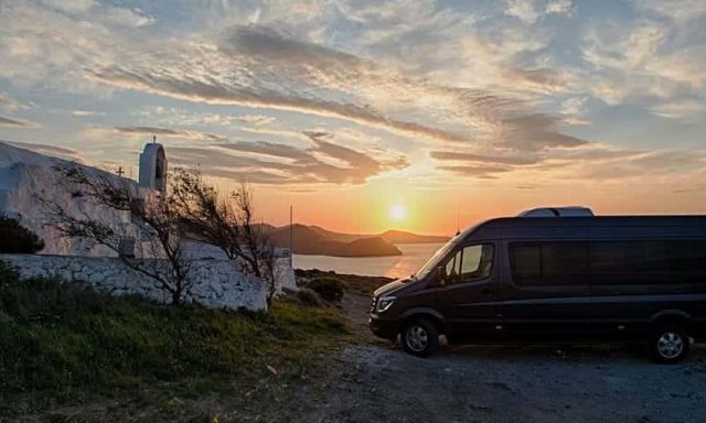 ΚΑΒΑΛΙΕΡΟΣ ΓΙΑΝΝΗΣ – MILOS LUXURY TRANSFERS – ΣΤΑΘΜΟΣ ΤΑΞΙ – TAXI – ΜΗΛΟΣ ΚΥΚΛΑΔΕΣ