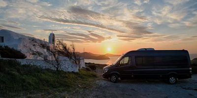 ΚΑΒΑΛΙΕΡΟΣ ΓΙΑΝΝΗΣ – MILOS LUXURY TRANSFERS – ΣΤΑΘΜΟΣ ΤΑΞΙ – TAXI – ΜΗΛΟΣ ΚΥΚΛΑΔΕΣ