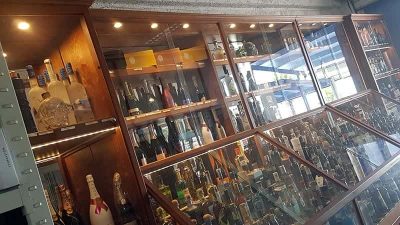ΚΑΒΑ ΠΟΤΩΝ ΠΥΡΓΟΣ ΑΓΙΟΣ ΑΝΔΡΕΑΣ ΣΑΝΤΟΡΙΝΗ-ΚΑΡΑΜΟΛΕΓΚΟΣ ΜΙΧΑΛΗΣ