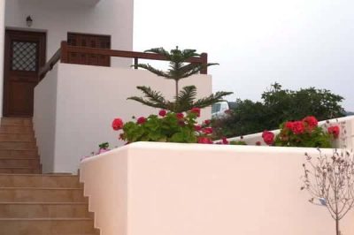 ΑΕΡΟΛΙΘΟΣ | ΚΟΥΦΕΤΖΗ ΓΕΩΡΓΙΑ | ΕΝΟΙΚΙΑΖΟΜΕΝΑ ΔΩΜΑΤΙΑ | ΜΗΛΟΣ ΚΥΚΛΑΔΕΣ