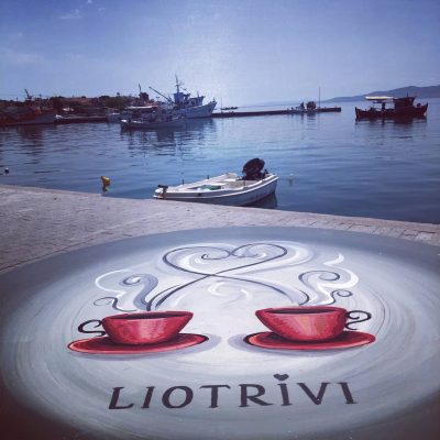 ΛΙΟΤΡΙΒΙ – ΜΑΣΤΡΟΓΙΑΝΝΗ ΑΙΚΑΤΕΡΙΝΗ – CAFE BRUNCH COCKTAIL BAR – ΑΓΙΟΣ ΓΕΩΡΓΙΟΣ ΛΙΧΑΔΟΣ ΕΥΒΟΙΑΣ