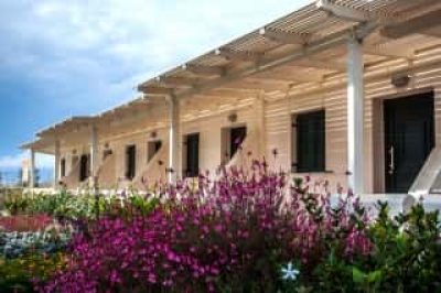 MARAGAS CAMPING – ΑΦΟΙ ΚΑΛΟΓΕΙΤΟΝΑ ΚΑΡΕΓΛΑ – ΚΑΜΠΙΝΓΚ – ΝΑΞΟΣ ΚΥΚΛΑΔΕΣ