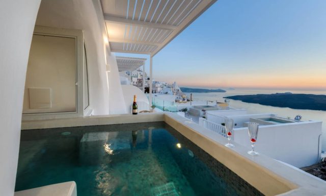IRIANA APARTMENT – ΜΑΜΟΥΛΑΙΟΣ ΧΑΤΖΗΣΤΑΜΟΥ ΟΕ –  CAFE – ΕΝΟΙΚΙΑΖΟΜΕΝΑ ΔΩΜΑΤΙΑ – ΣΑΝΤΟΡΙΝΗ ΚΥΚΛΑΔΕΣ