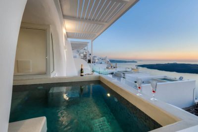 IRIANA APARTMENT – ΜΑΜΟΥΛΑΙΟΣ ΧΑΤΖΗΣΤΑΜΟΥ ΟΕ –  CAFE – ΕΝΟΙΚΙΑΖΟΜΕΝΑ ΔΩΜΑΤΙΑ – ΣΑΝΤΟΡΙΝΗ ΚΥΚΛΑΔΕΣ