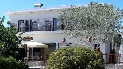 ΑΡΕΘΟΥΣΑ – ΕΝΟΙΚΙΑΖΟΜΕΝΑ ΔΩΜΑΤΙΑ ΜΗΛΟΣ ΚΥΚΛΑΔΕΣ – ΜΑΛΛΗ ΜΑΡΙΑ