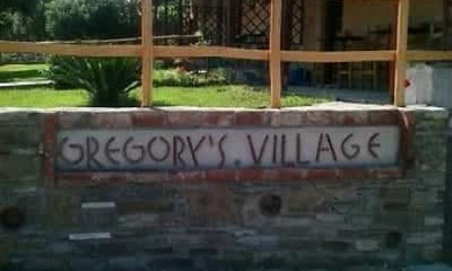 GREGORY’S VILLAGE – ΚΑΒΝΟΥΔΙΑΣ ΝΙΚΟΛΑΟΣ – ΕΝΟΙΚΙΑΖΟΜΕΝΑ ΔΩΜΑΤΙΑ – ΠΛΑΤΥ ΜΥΡΙΝΑ ΛΗΜΝΟΣ ΛΕΣΒΟΥ