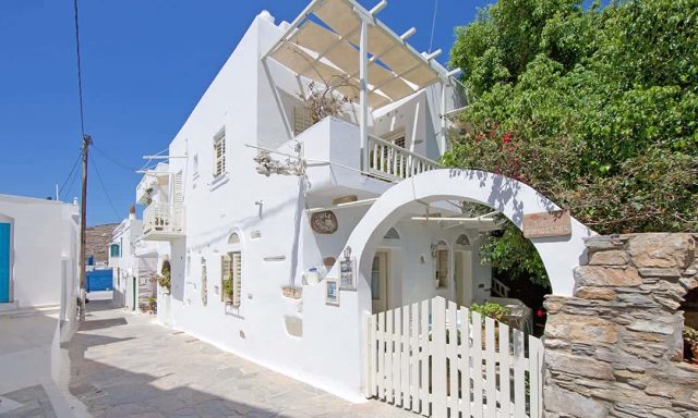 ΒΙΛΑ ΚΑΤΑΠΟΛΙΑΝΗ 1 – ΒΙΛΑ ΚΑΤΑΠΟΛΙΑΝΗ 3 – (SEA HOUSE) – ΜΑΥΡΟΥ ΣΤΑΜΑΤΙΑ – ΞΕΝΟΔΟΧΕΙΟ – ΚΑΤΑΠΟΛΑ ΑΜΟΡΓΟΣ ΚΥΚΛΑΔΩΝ